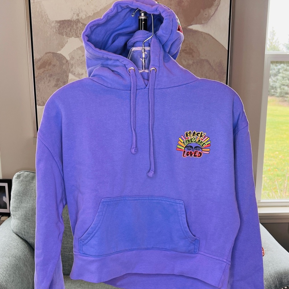 Crop top hoodie from cross colours ya dig , size S MSRP $88 80% cotton 20% polye